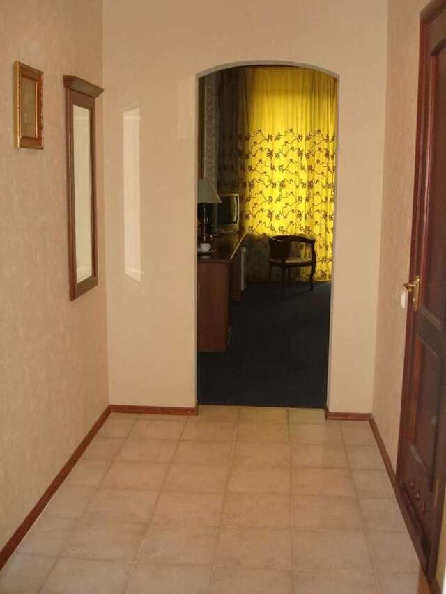 Отель Diplomat ApartHotel Киев-37